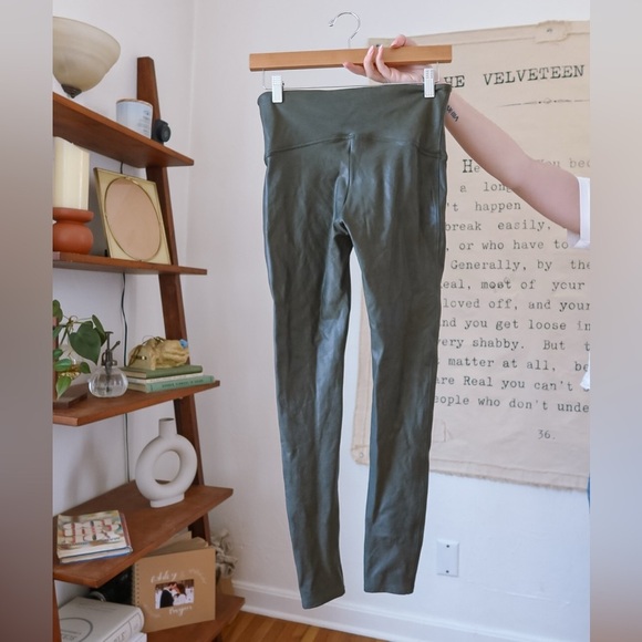 Spanx Rich Olive Faux Leather liquid Leggings | size large - Picture 4 of 5